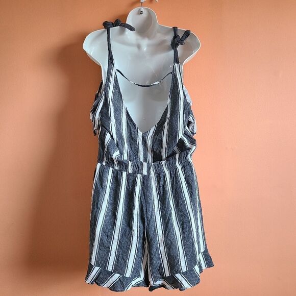 American Eagle Cold Shoulder Romper – Blue & White Stripe, Size L - Picture 3 of 10